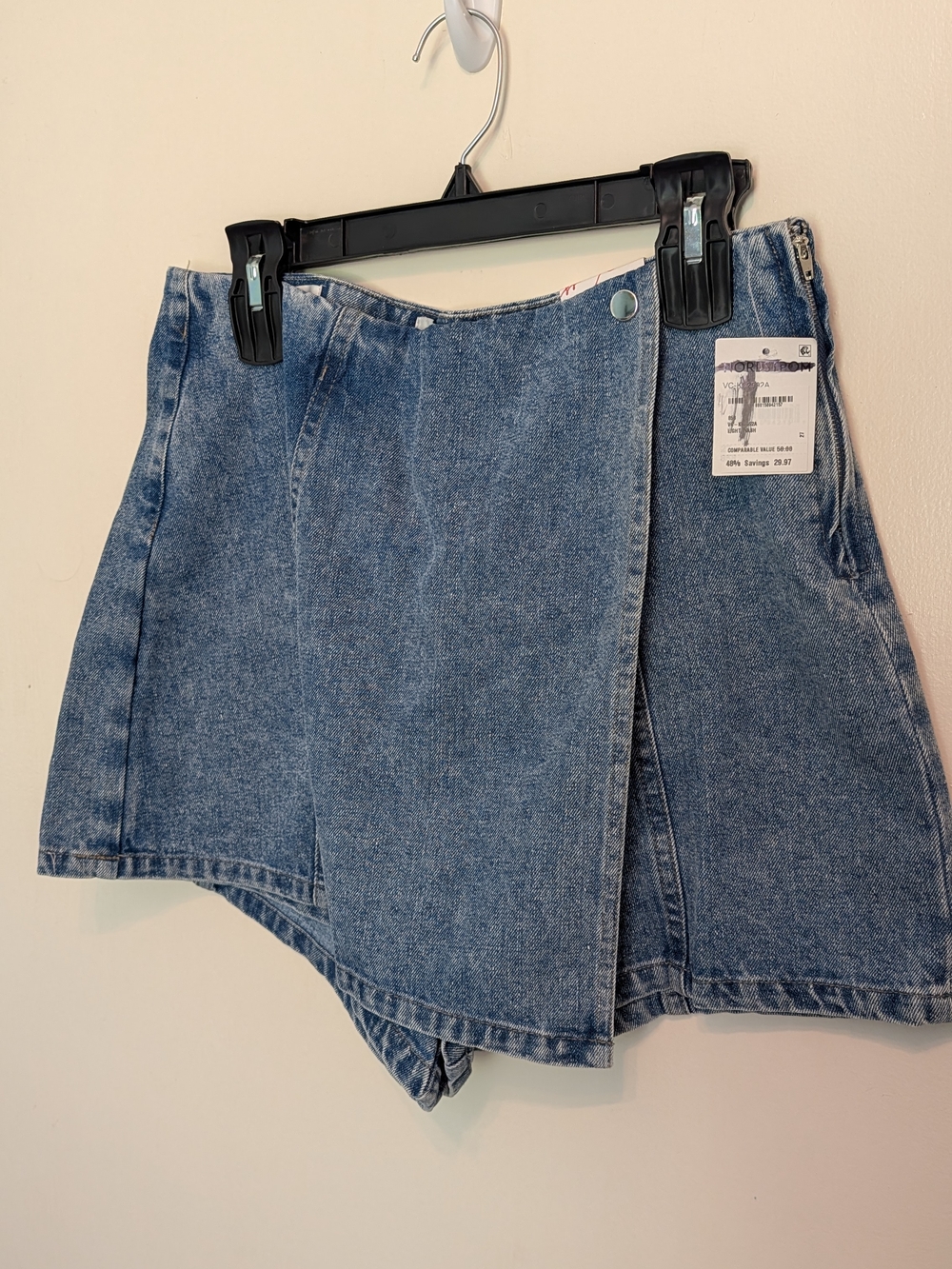 Vigoss Blue Denim Wrap Skort Shorts 27 NWT